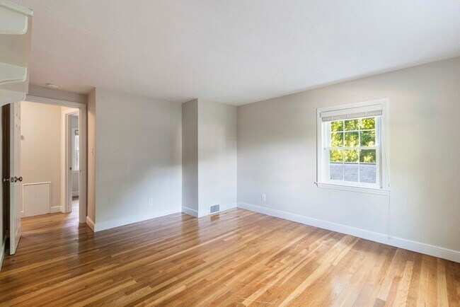 Building Photo - 216 Claybrook Rd