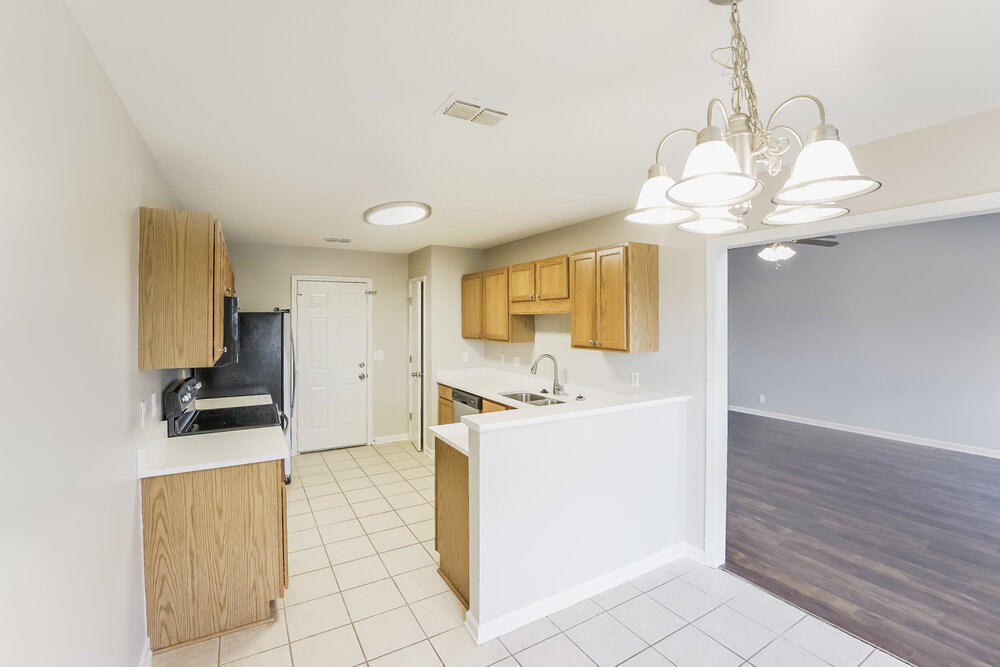 Building Photo - 1547 St Andrews Dr