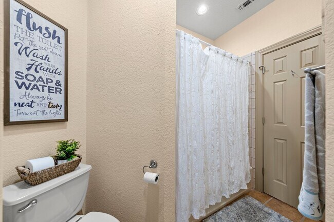 Building Photo - 3404 Comanche Trace Dr