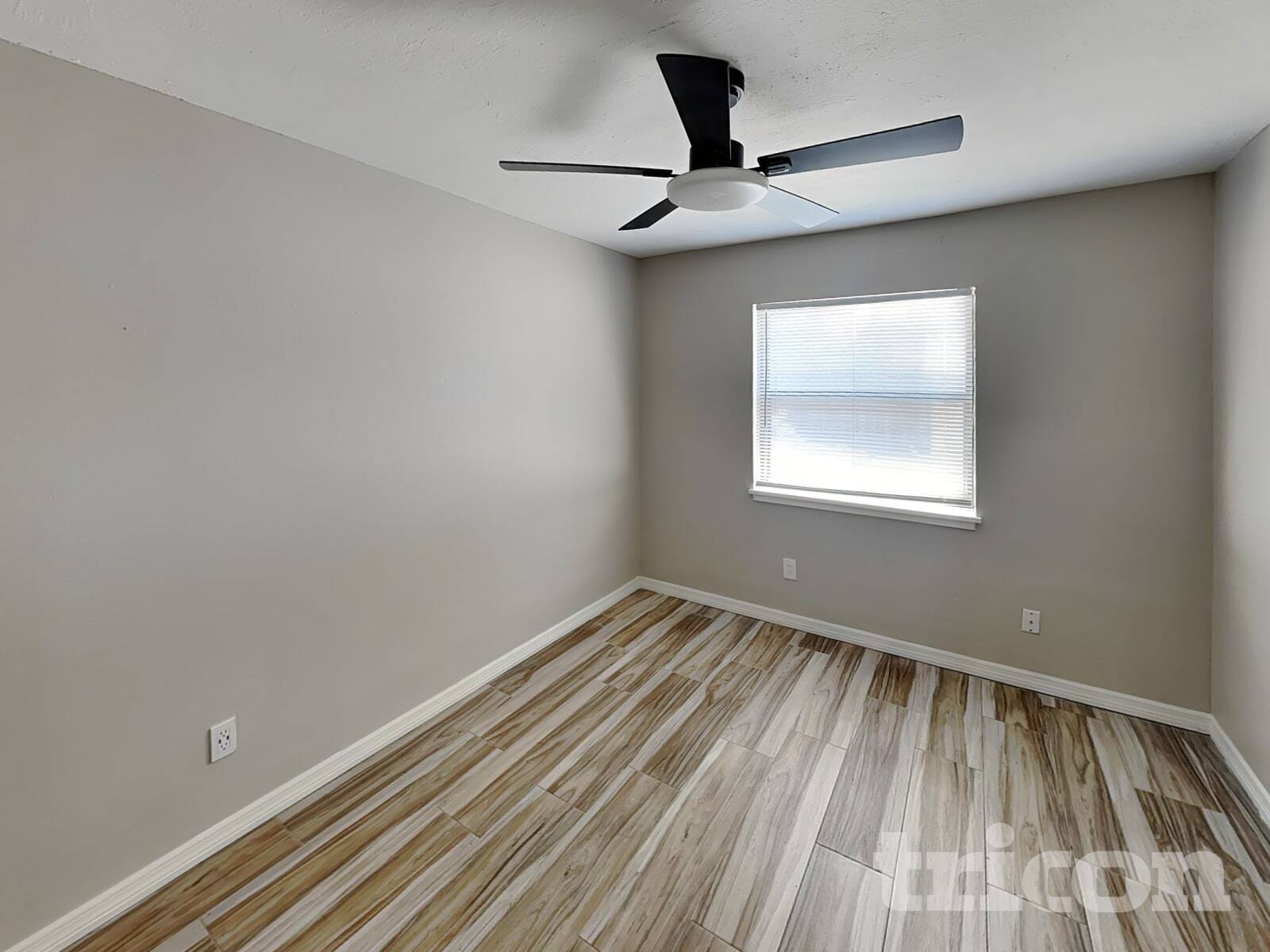 Building Photo - 2813 Whippet Ct