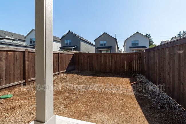 Building Photo - 5705 NE 59th Way
