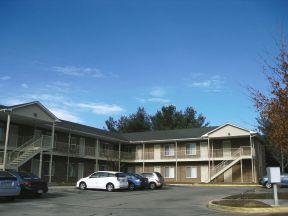 Primary Photo - 1720 Patrick Henry Dr