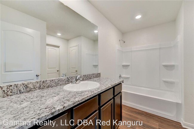 Building Photo - 3 br, 2 bath House - 353 Crescent Park