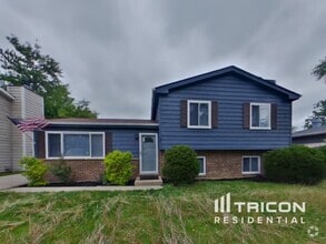 Building Photo - 614 Allanson Rd