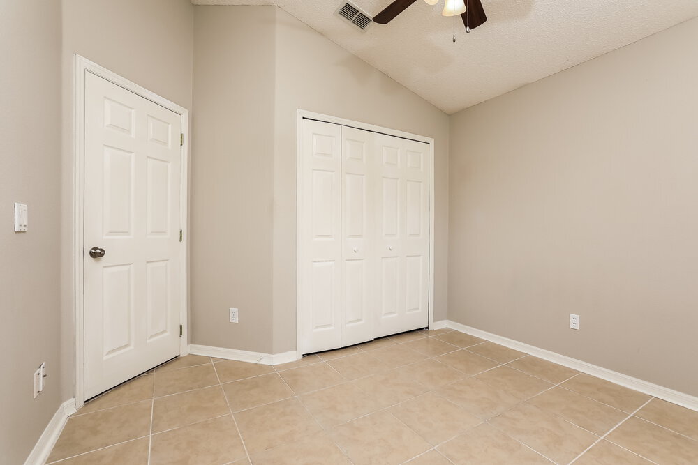 Building Photo - 665 Buckingham Dr
