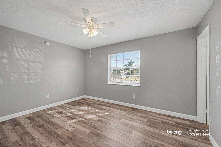 Building Photo - 2756 Locksley Rd