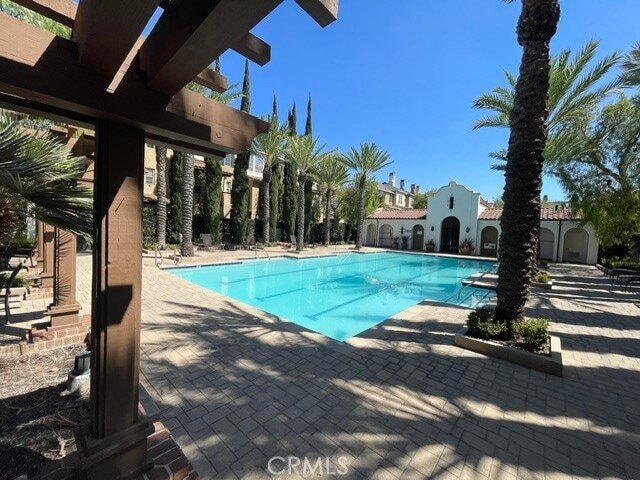 Building Photo - 717 S Casita St