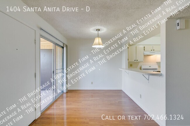 Building Photo - 1404 Santa Anita Dr