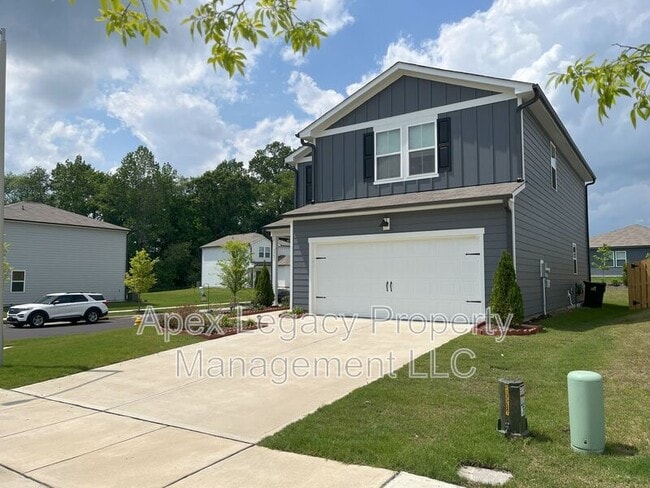 Building Photo - 1501 Rhodes Pond St