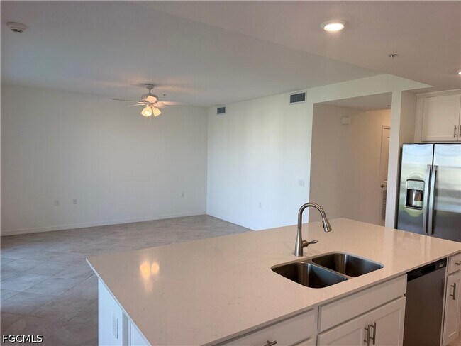 Building Photo - 18411 Copperhead Dr