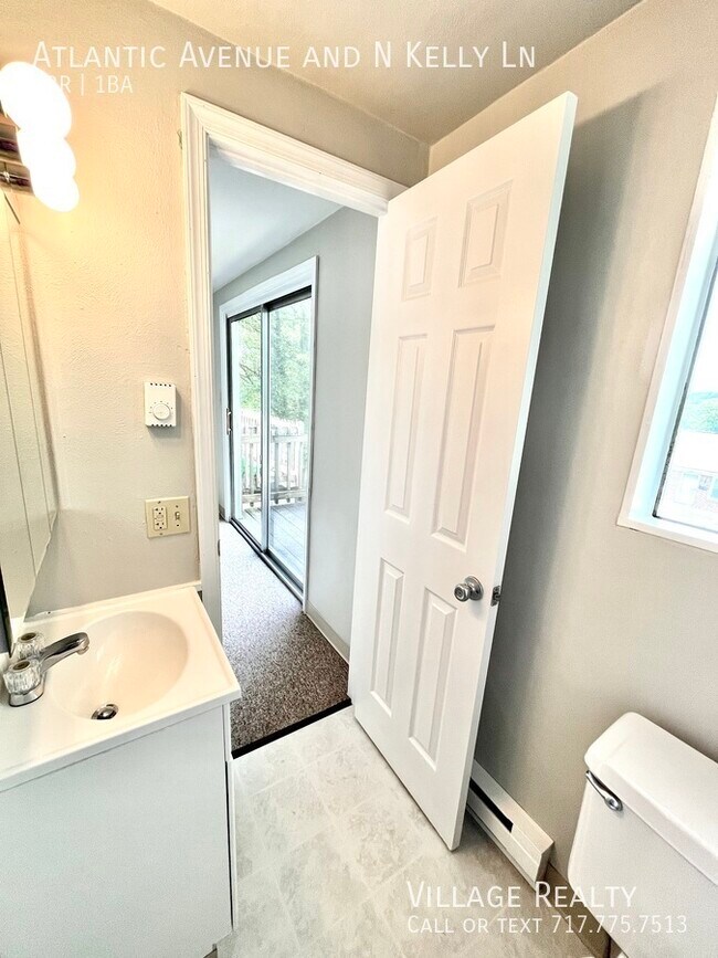 Building Photo - Budget-Friendly newly-remodeled 1-bed with...