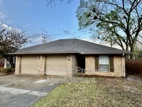 Building Photo - 1400 S Mississippi Ave