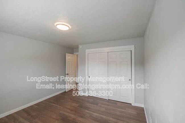 Building Photo - 205 6th Ave SE