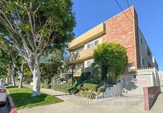 Building Photo - 425 E Tamarack Ave