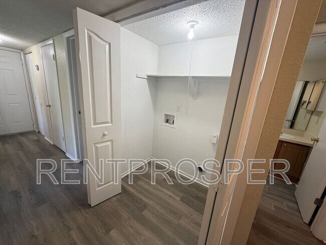 Building Photo - 4411 S Semoran Blvd