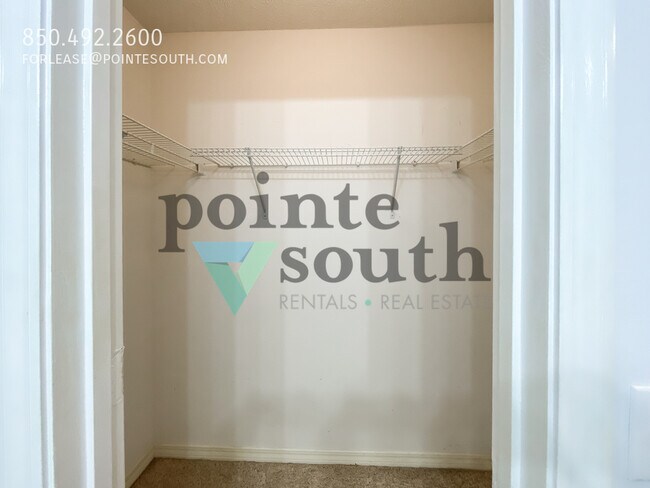 Building Photo - 5917 N Bay Point Dr