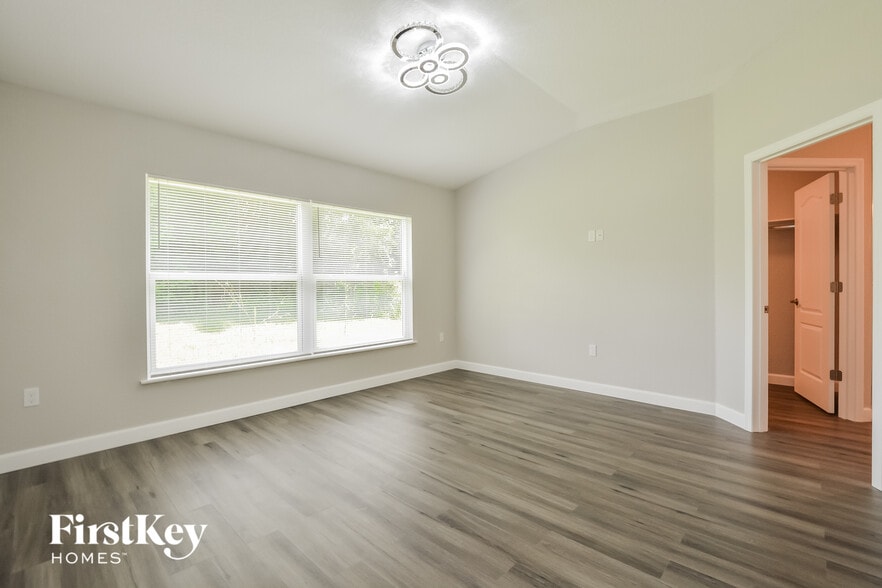 Building Photo - 1175 Adams St