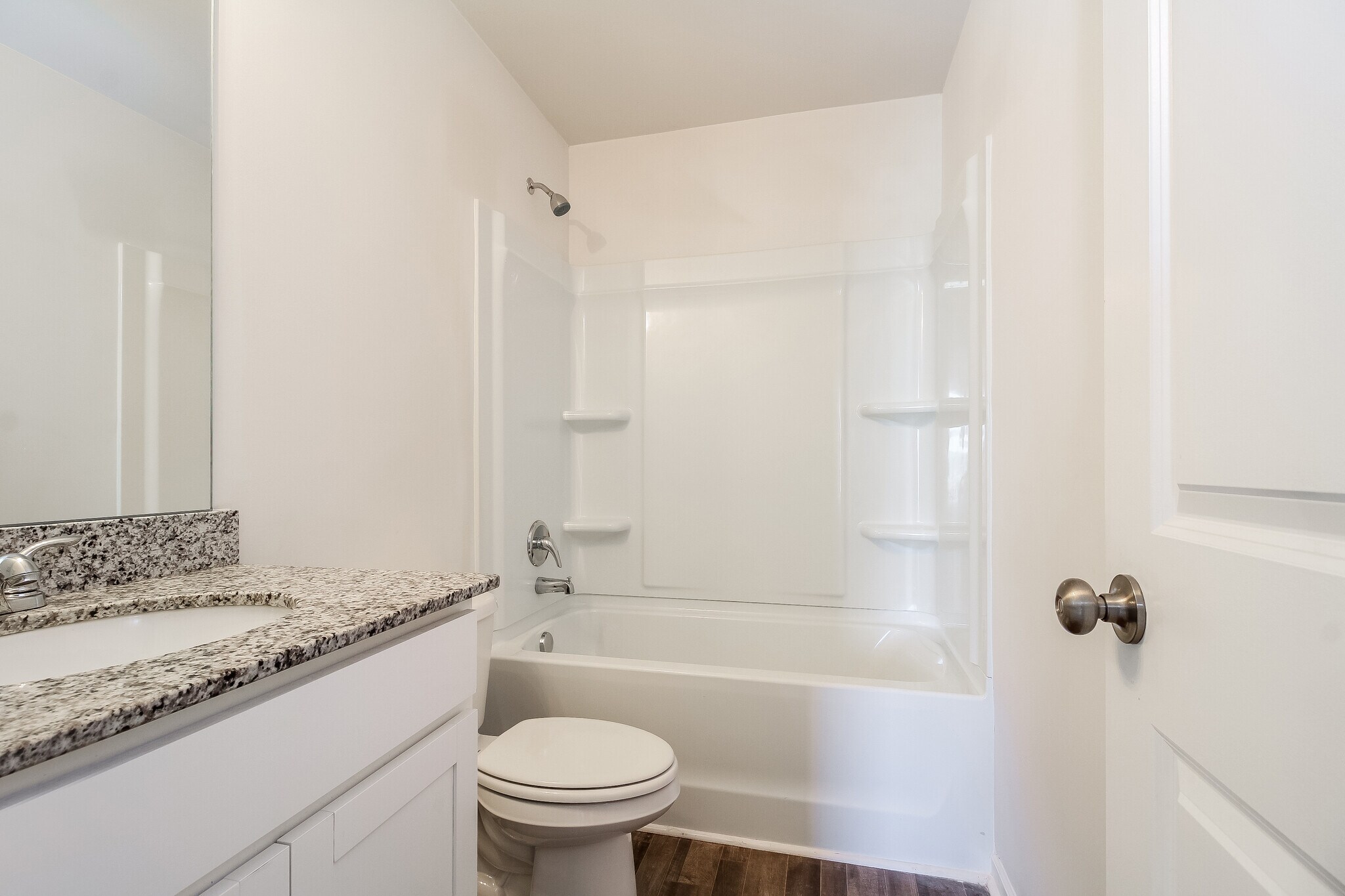 Building Photo - 246 Wadsworth Rd