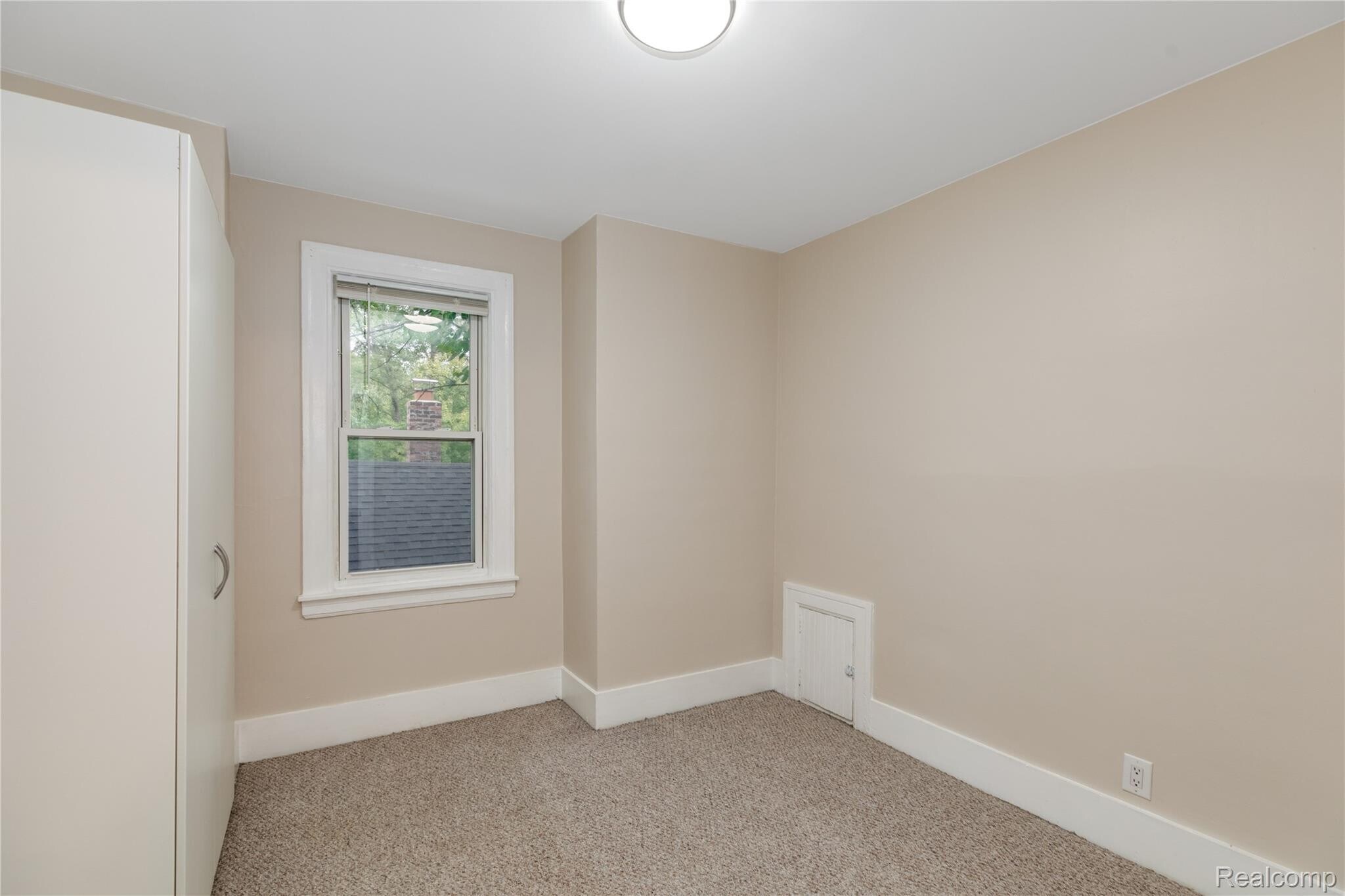 Building Photo - 1785 Channing St