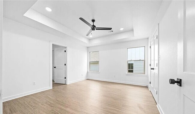 Building Photo - New 2 bedroom 2 bath house/FLEXIBLE LEASE TERM