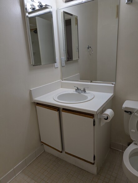 Building Photo - 4410 Groombridge Way