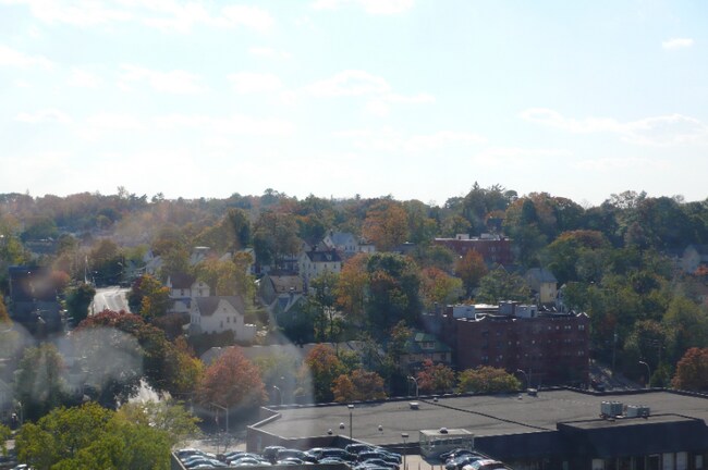 Building Photo - 4 Martine Ave