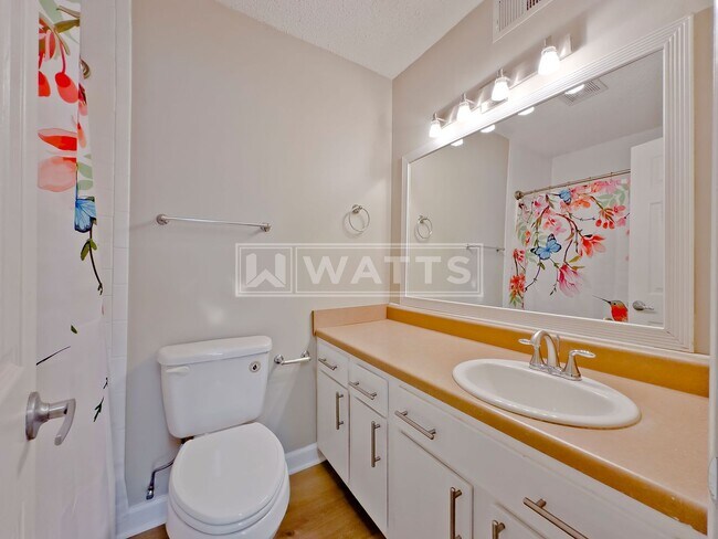 Building Photo - 1202 Woodland Vlg