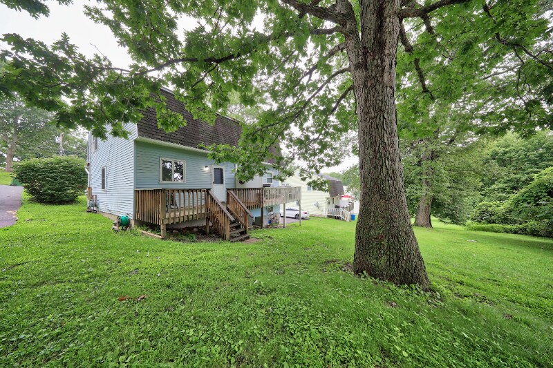 Building Photo - 146 Macarthur Dr