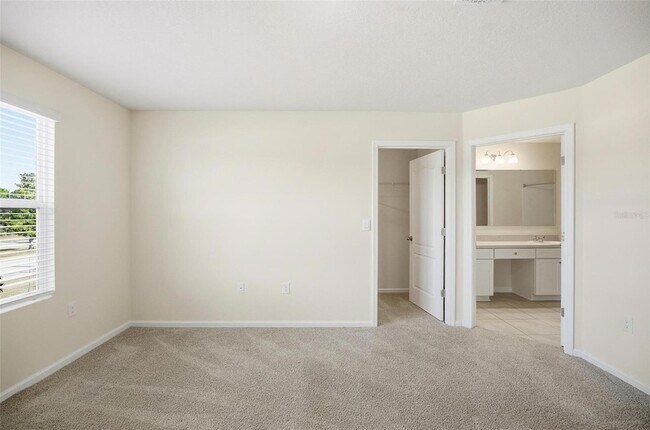 Building Photo - 165 Redbud Rd