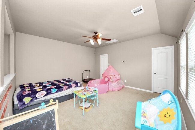 Building Photo - 6810 Hunters Trace Ln