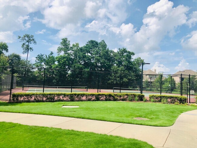 Building Photo - 29021 Cherrywood Ln