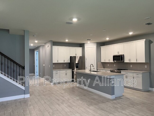 Building Photo - 4535 Gliding Wave St