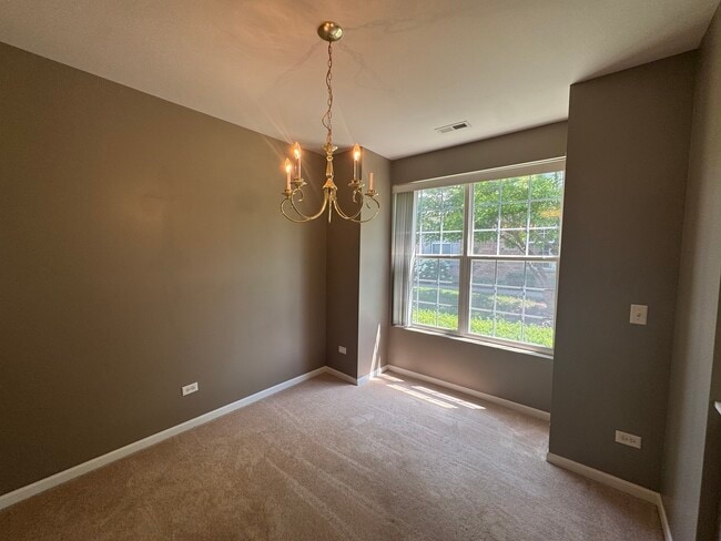 Building Photo - 1574 Millbrook Dr