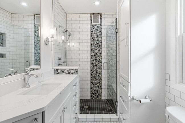 Building Photo - 14242 Hein Ln