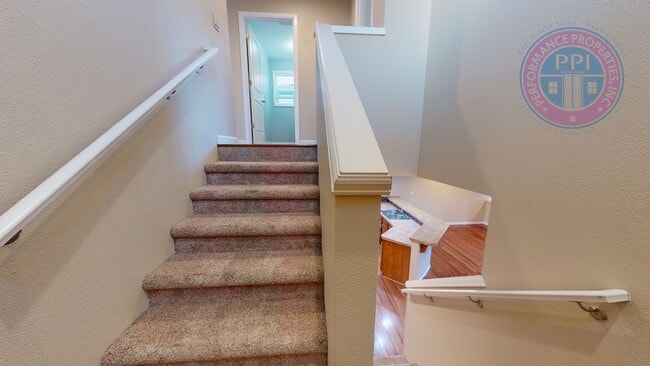 Building Photo - Beaverton - Stylish, Light & Bright, Close To Nike & Intel