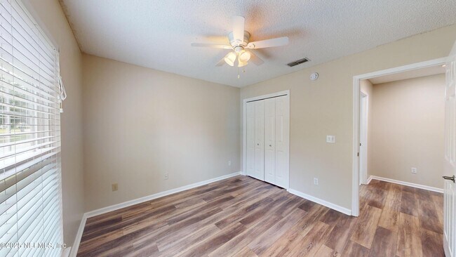 Building Photo - 4578 Blue Stream Ln N