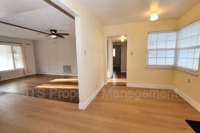 Building Photo - 1817 Vesta Way