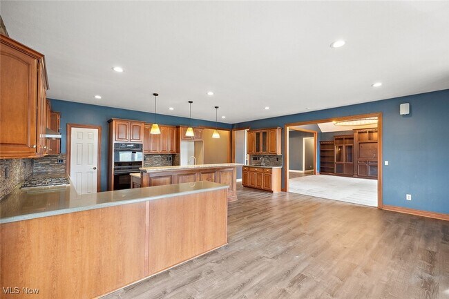 Building Photo - 6470 Aberdeen Ln