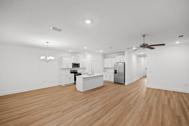Building Photo - 21073 Teluga Ave