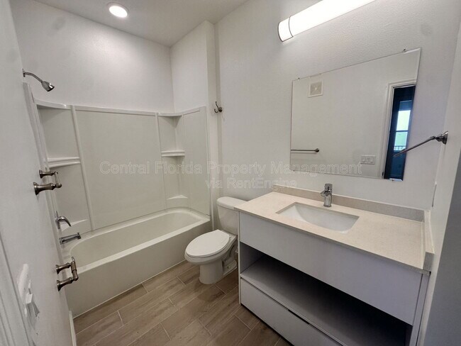 Building Photo - 1220 Southstation Pl