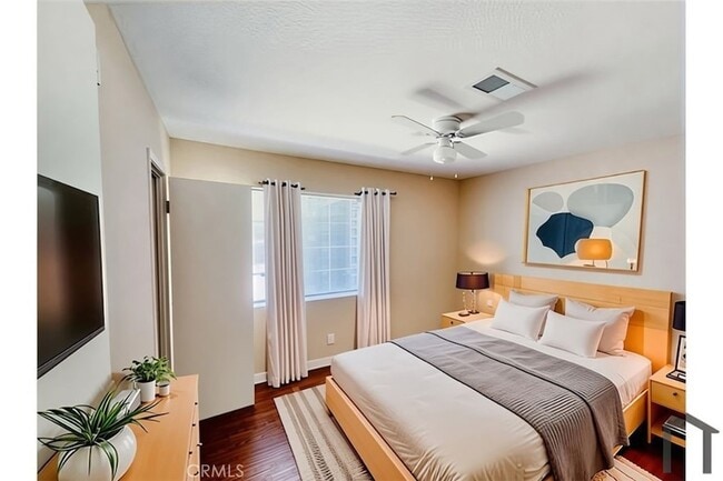 Building Photo - 12916 Bloomfield Ave