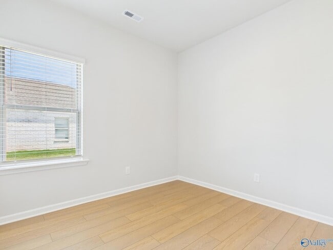 Building Photo - 136 Whitner Dr