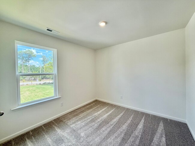 Building Photo - Stunning New Construction 3BD, 2.5BA End U...