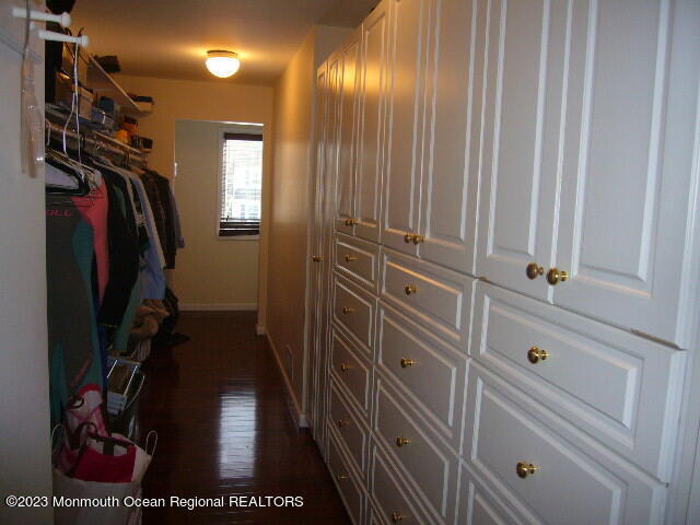 Building Photo - 205 Alpern Ave