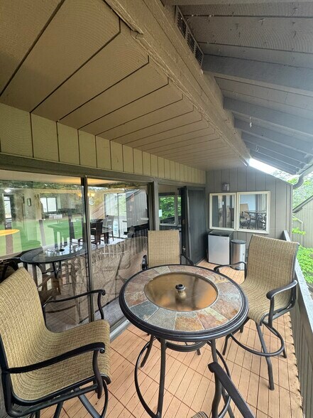 Building Photo - 800 Saint Andrews Dr