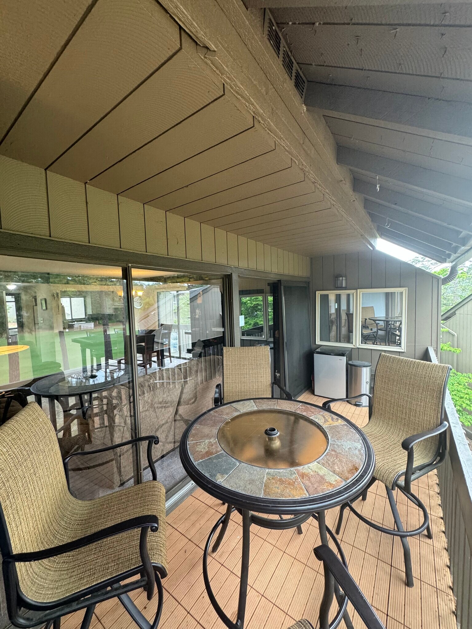 Building Photo - 800 Saint Andrews Dr