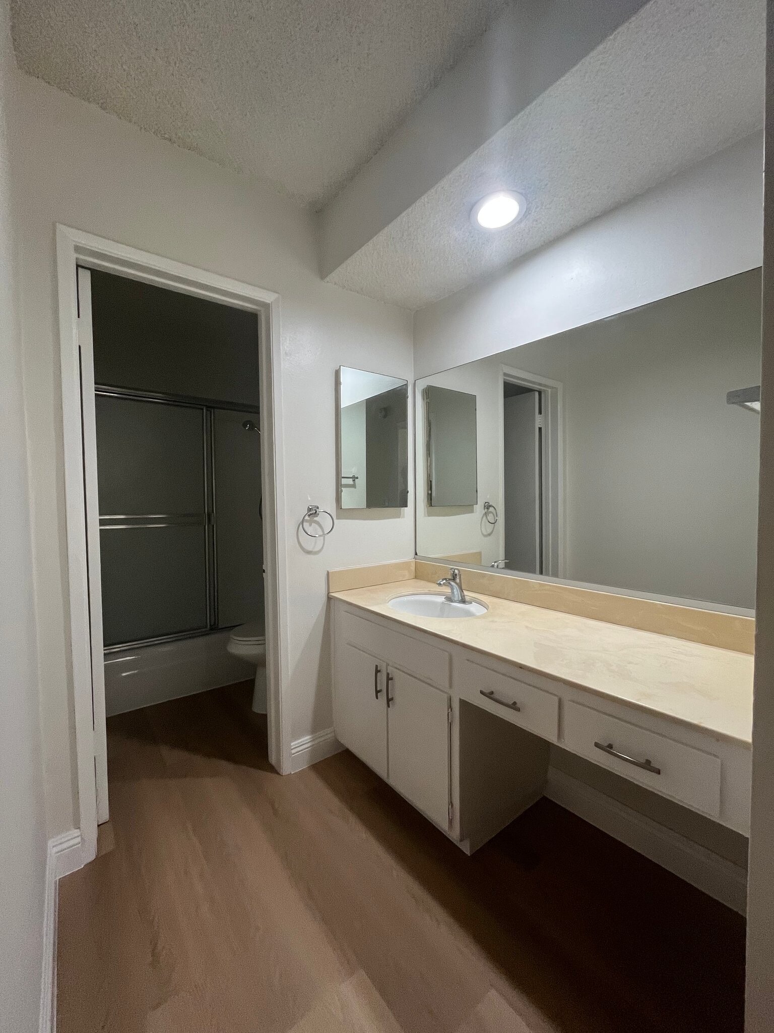 Building Photo - 300 S Gramercy Pl