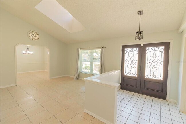 Building Photo - 3908 Rosedale Dr