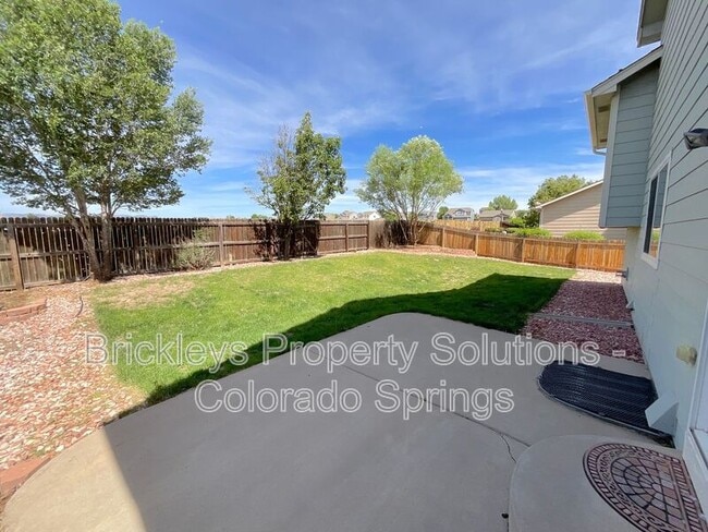 Building Photo - 6112 Chivalry Dr