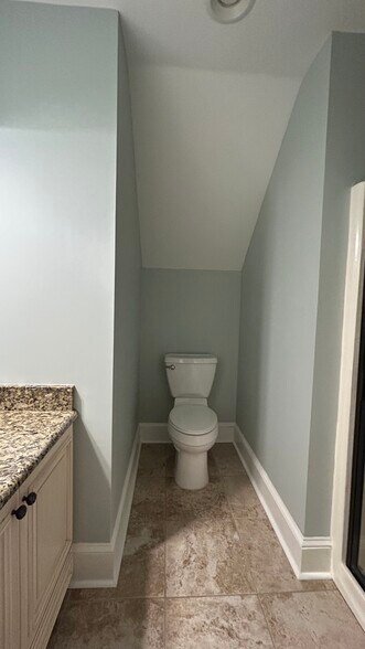 Building Photo - 389 Chastain Cir